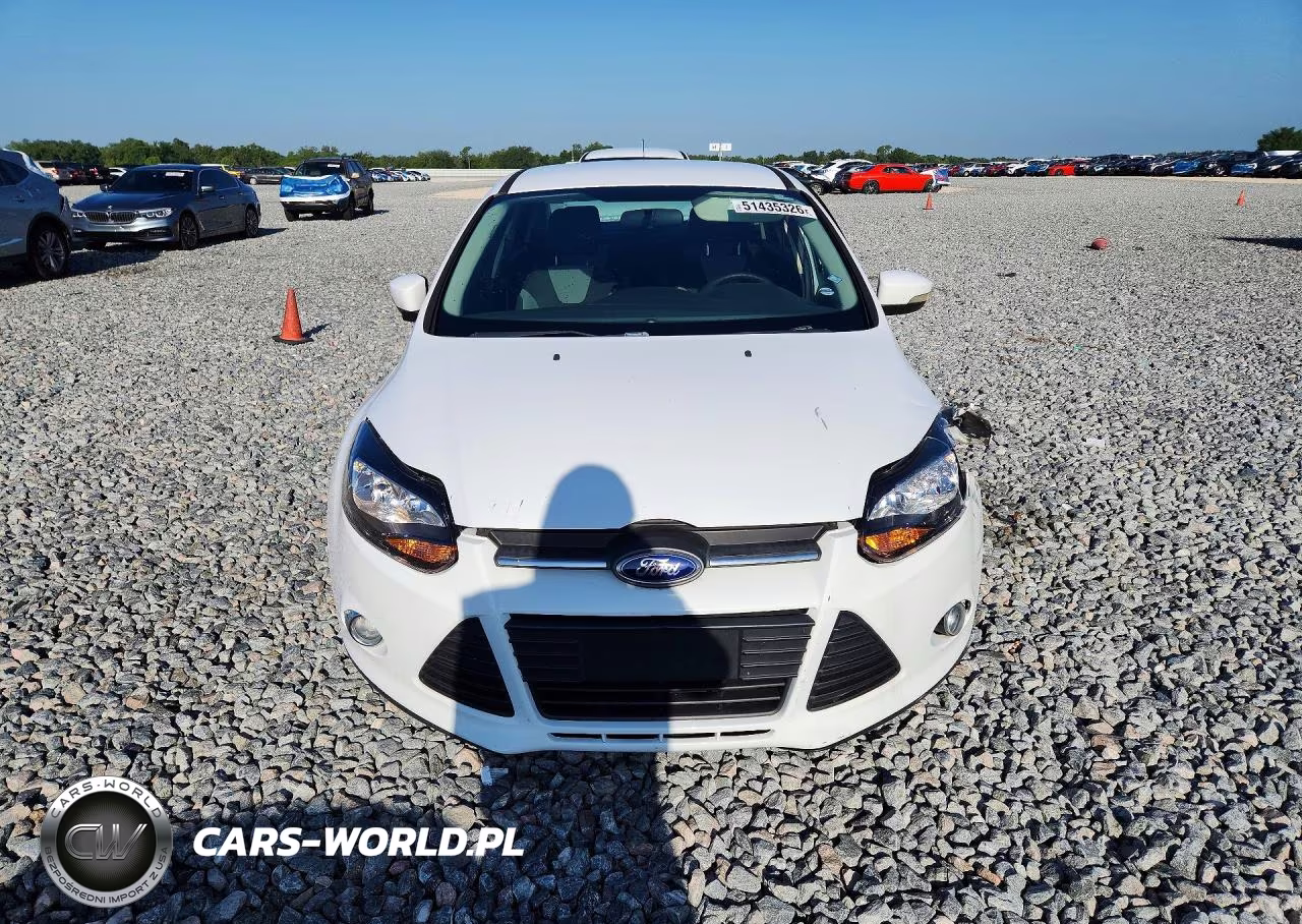 2014 Ford Focus Se VIN:1FADP3F29EL309663 - 5