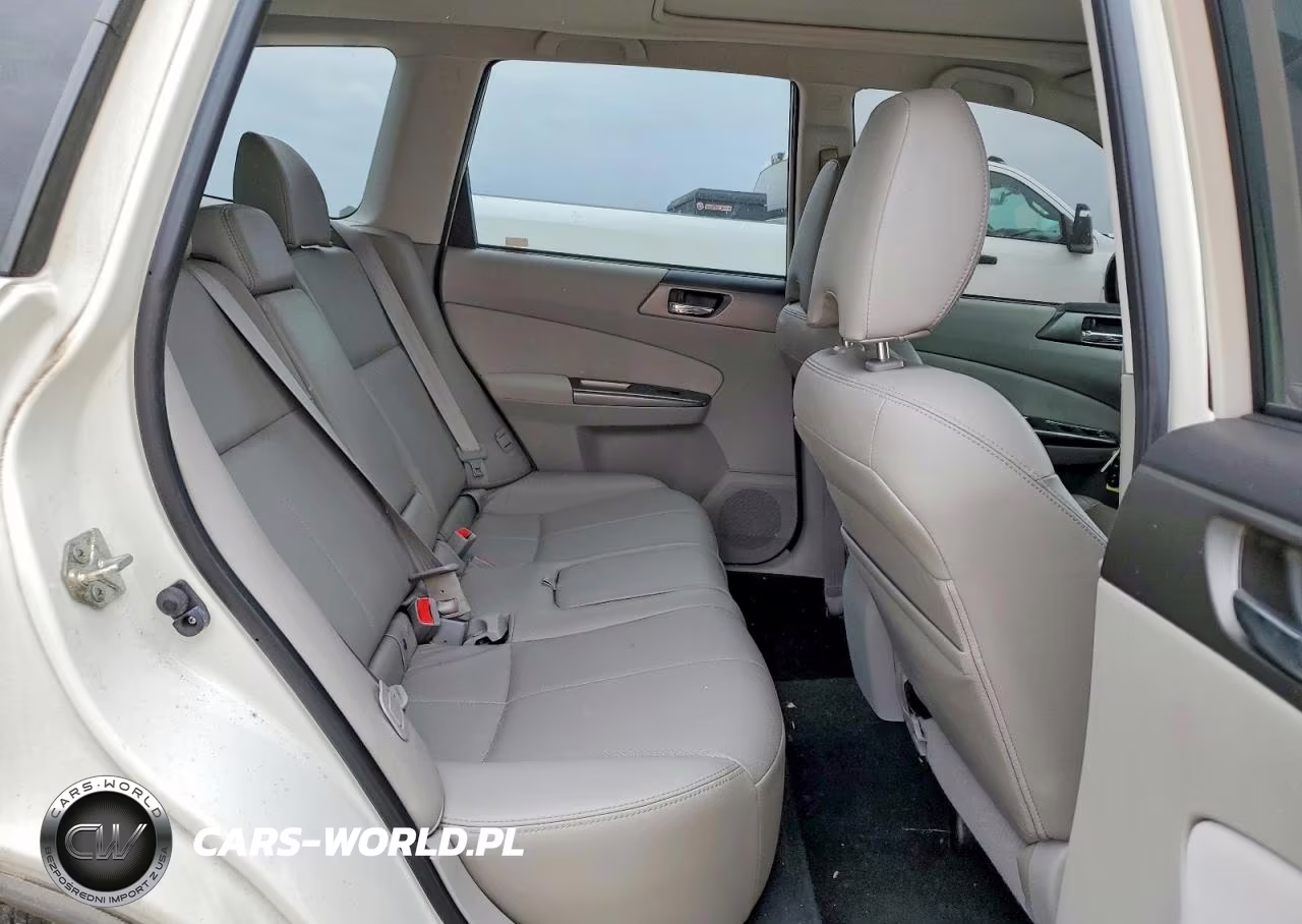 2011 Subaru Forester Limited VIN:JF2SHBECXBH704728 - 11