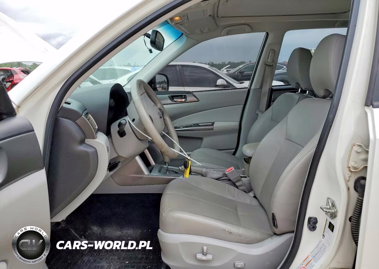 2011 Subaru Forester Limited VIN:JF2SHBECXBH704728 - 7