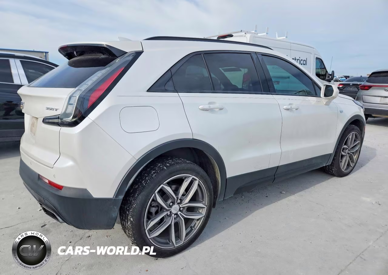 2020 Cadillac Xt4 Sport VIN:1GYFZER44LF139045 - 3