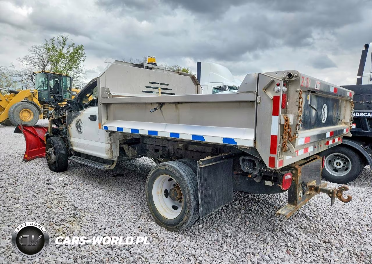 2022 Ford F450 VIN:1FDUF4HN8NEC29121 - 2