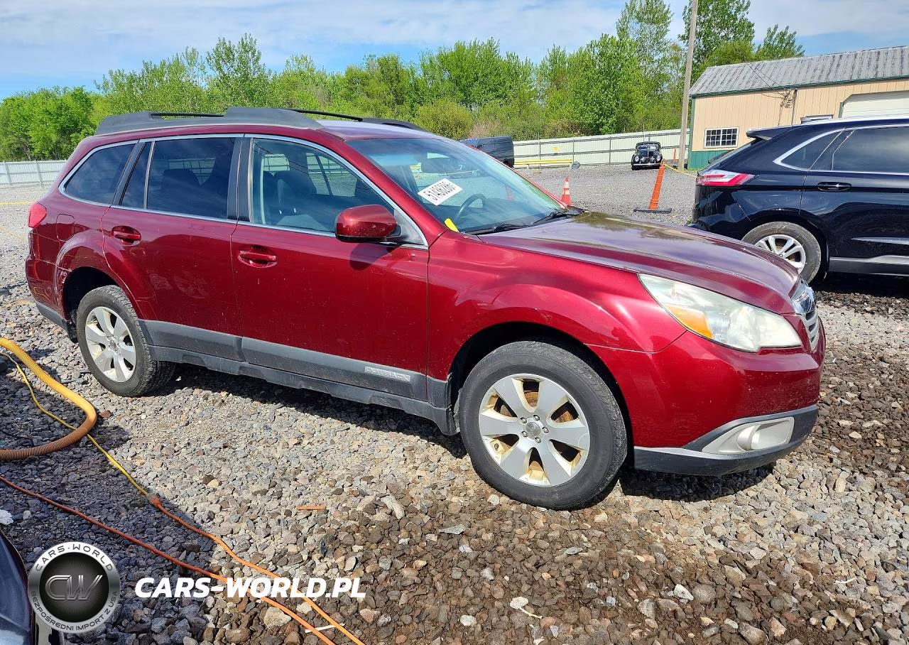 2012 Subaru Outback 2.5I Premium VIN:4S4BRCCC7C3246578 - 4