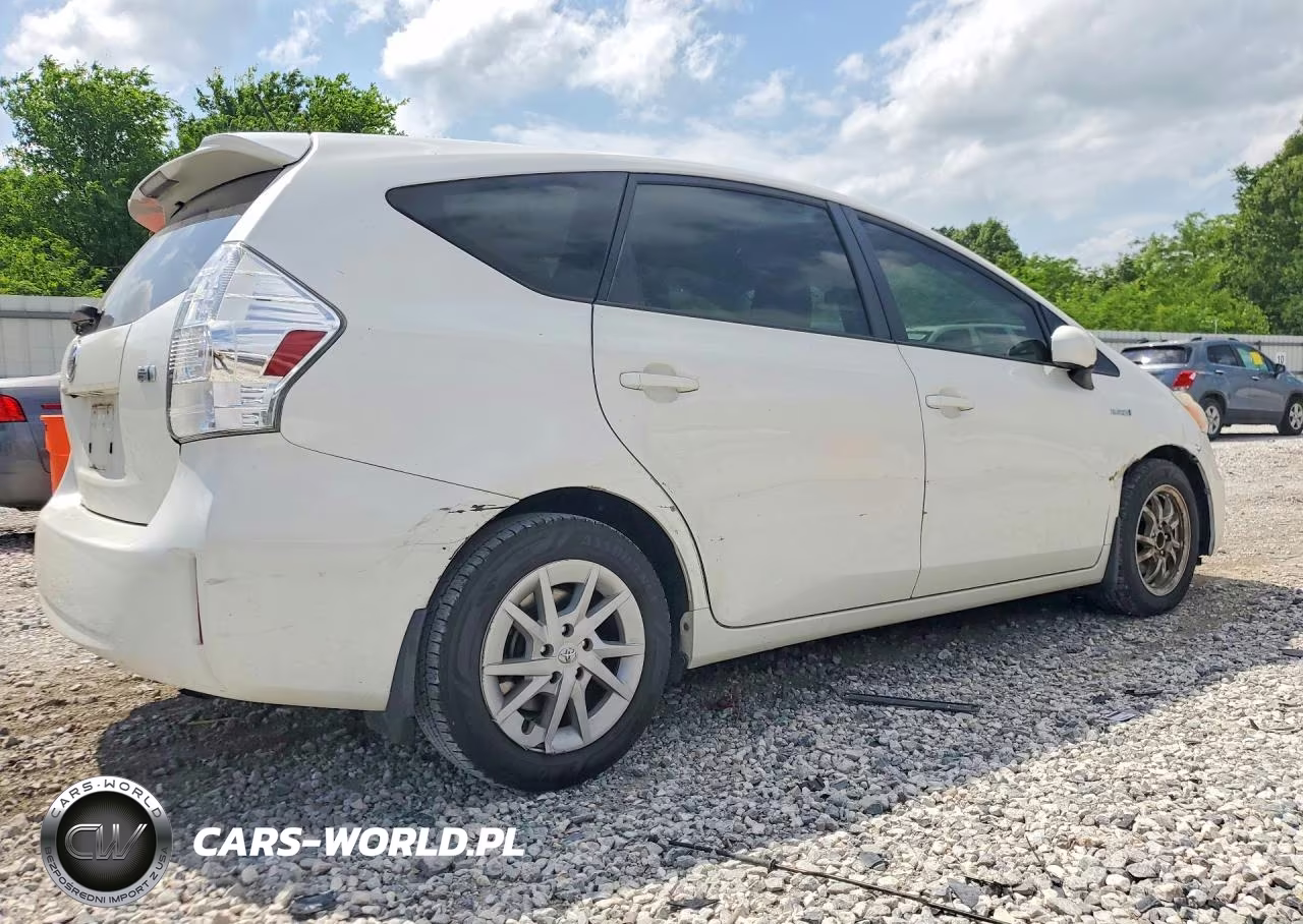 2012 Toyota Prius V Three VIN:JTDZN3EU6C3158898 - 3