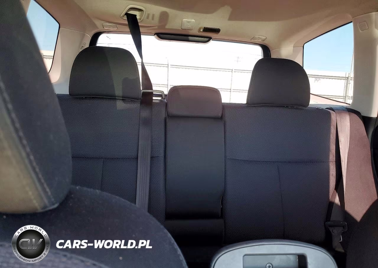 2011 Subaru Forester 2.5X VIN:JF2SHAACXBH753024 - 10