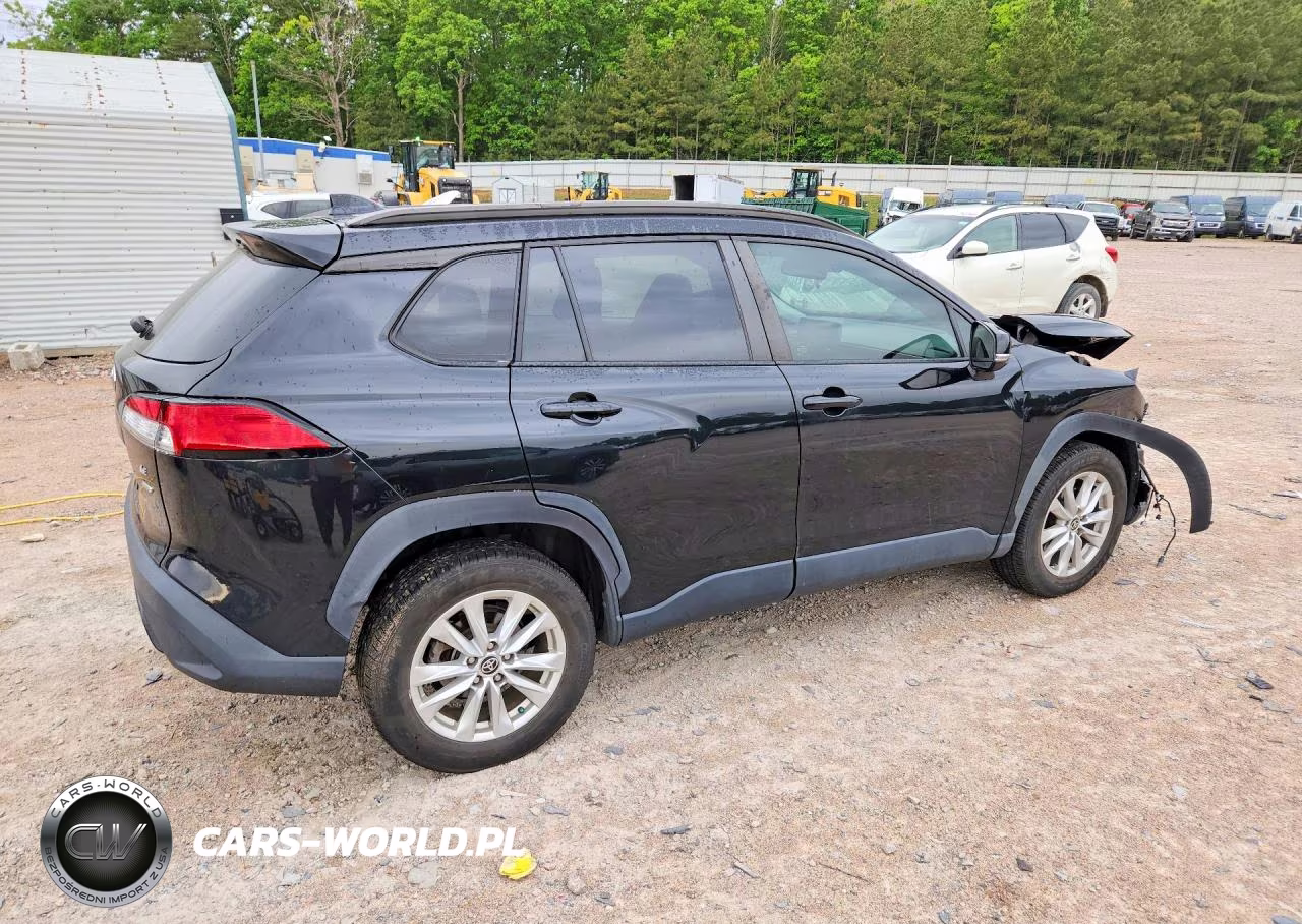 2022 Toyota Corolla Cross Le VIN:7MUCAABG9NV019022 - 3