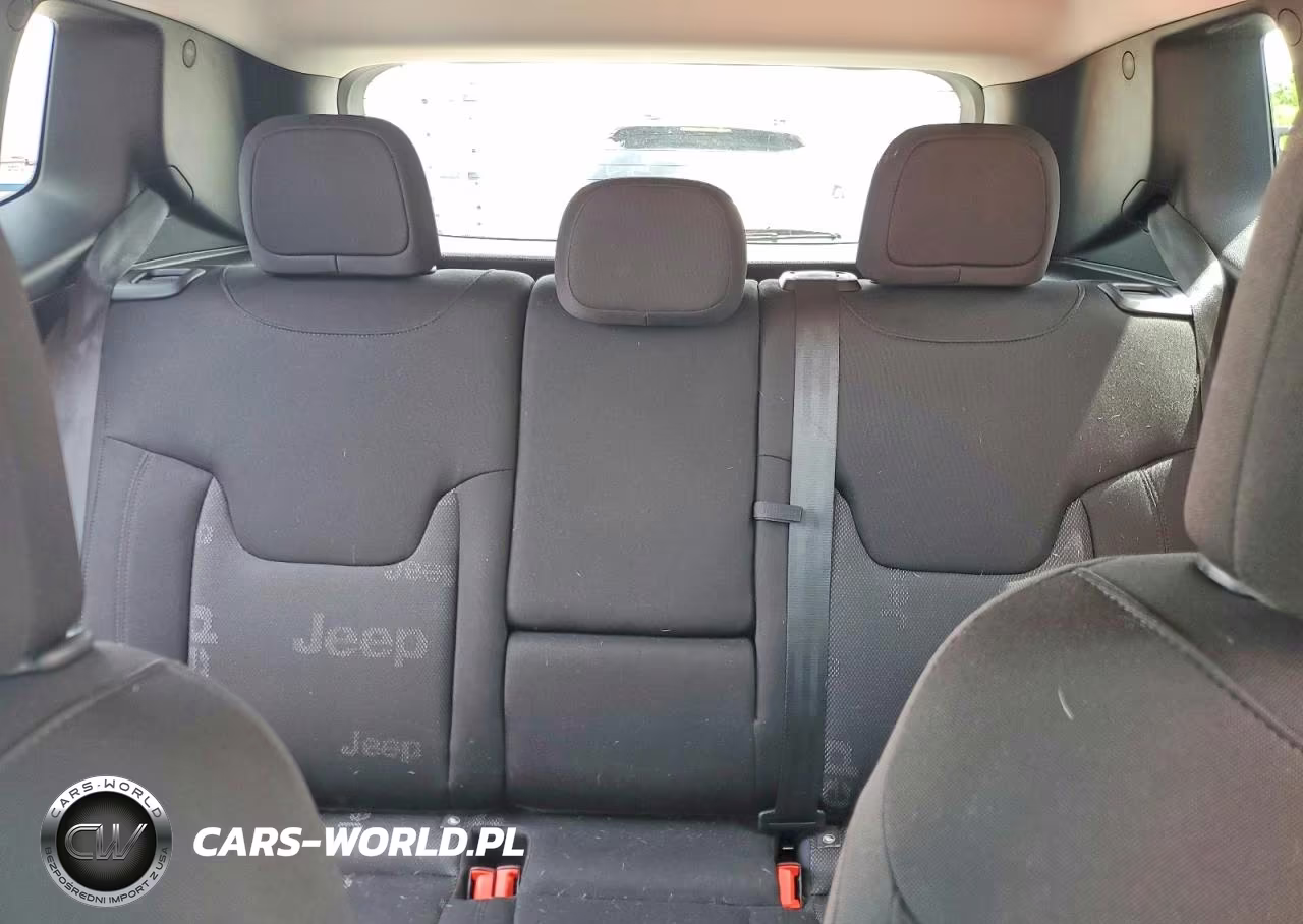 2017 Jeep Renegade Latitude VIN:ZACCJABB7HPG37939 - 10