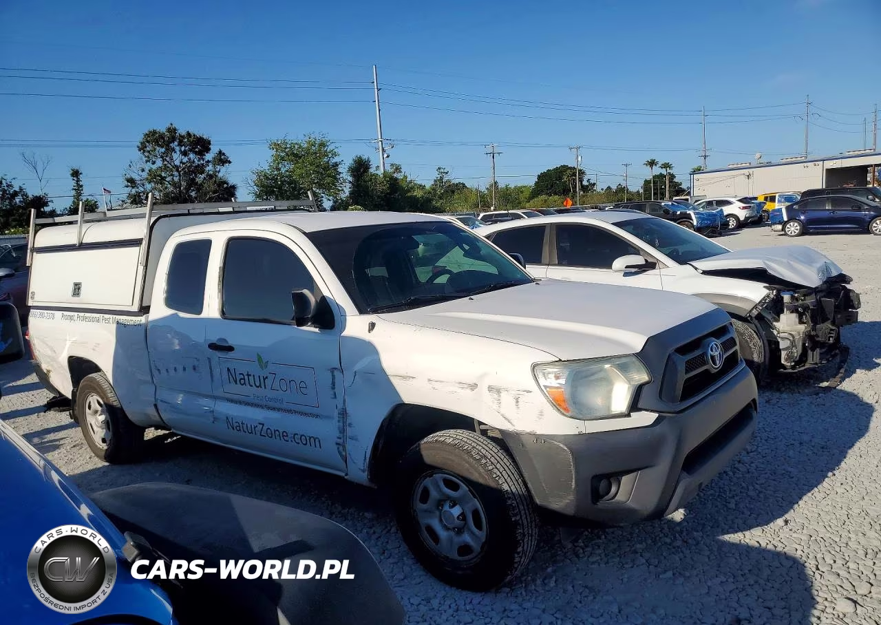 2015 Toyota Tacoma Access Cab VIN:5TFTX4CN6FX067919 - 4