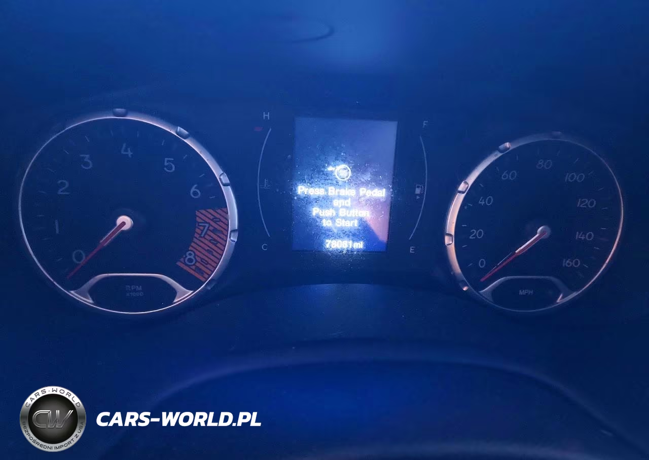 2018 Jeep Renegade Sport VIN:ZACCJBAB9JPH36243 - 9