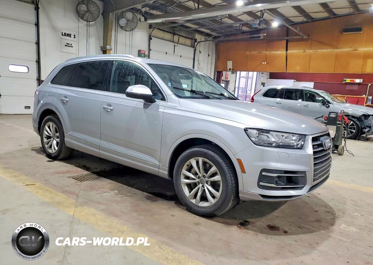 2018 Audi Q7 Premium Plus VIN:WA1LAAF74JD048190 - 4