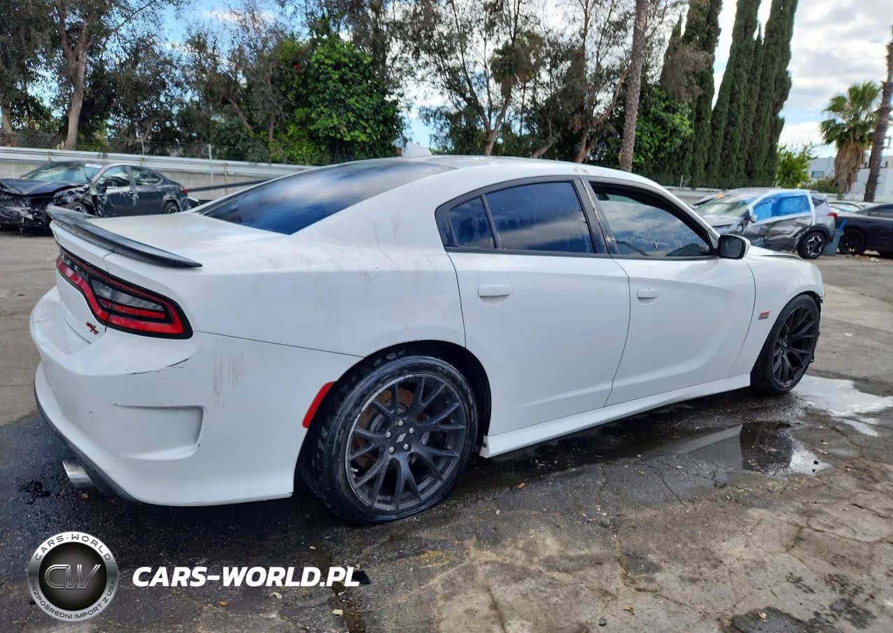 2018 Dodge Charger R VIN:2C3CDXGJ2JH210741 - 3