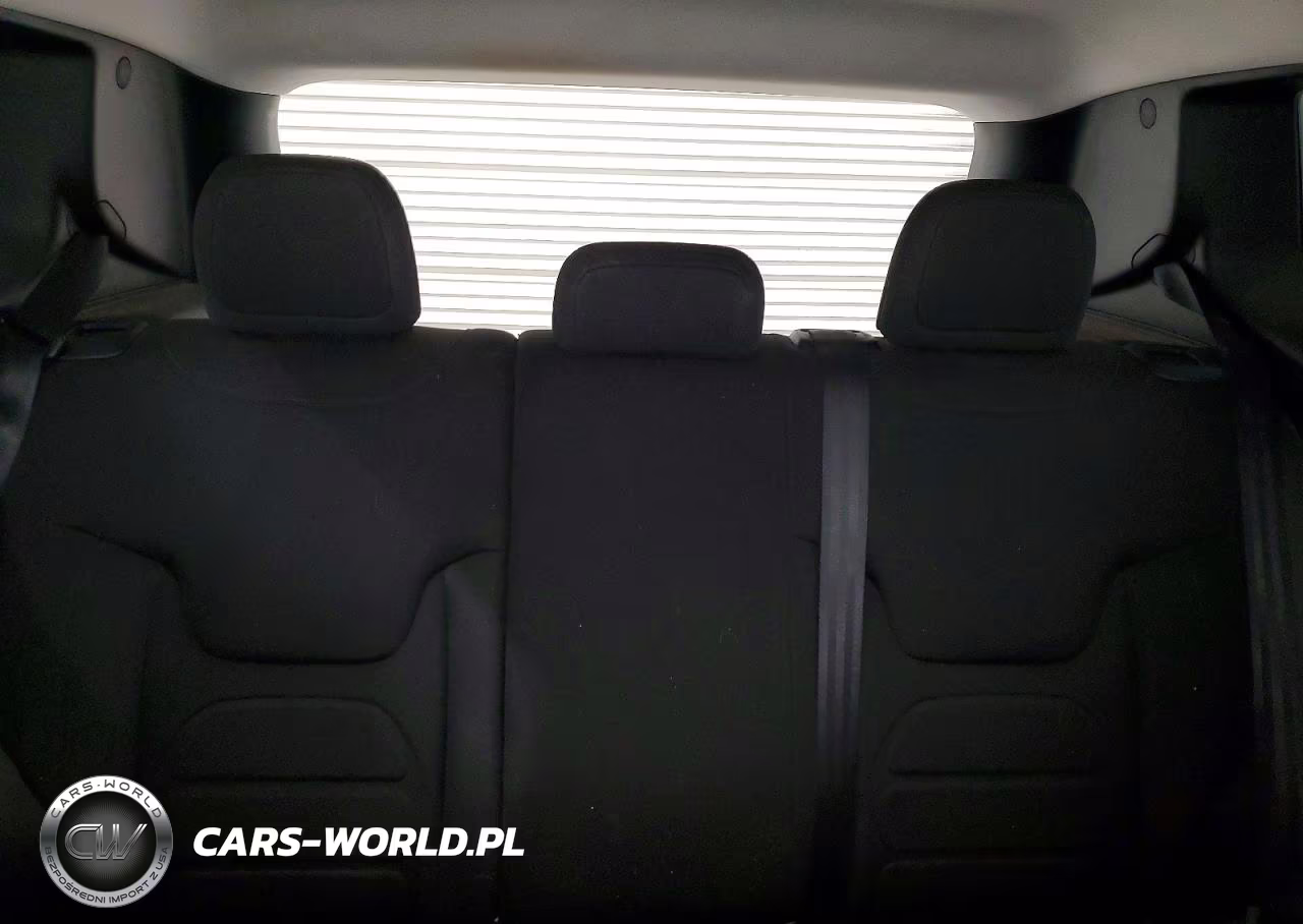2018 Jeep Renegade Latitude VIN:ZACCJBBB0JPG91434 - 10