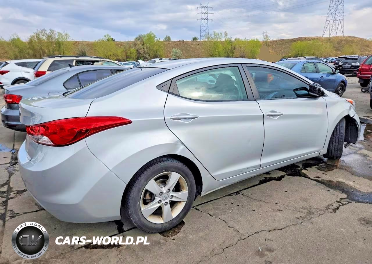 2013 Hyundai Elantra Gls VIN:5NPDH4AE6DH351113 - 3