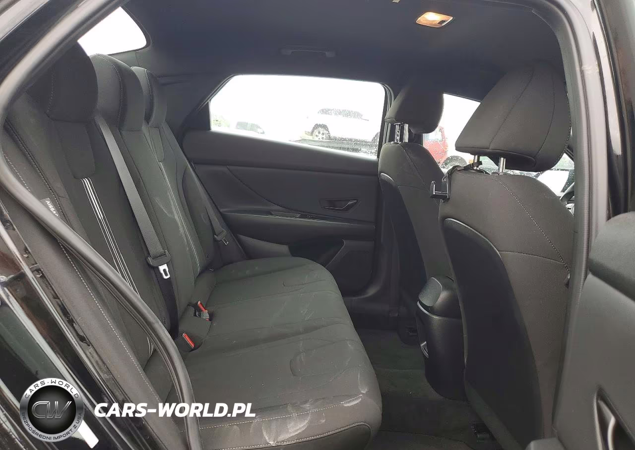 2025 Hyundai Elantra Sel Sport VIN:KMHLM4DG2SU876169 - 10