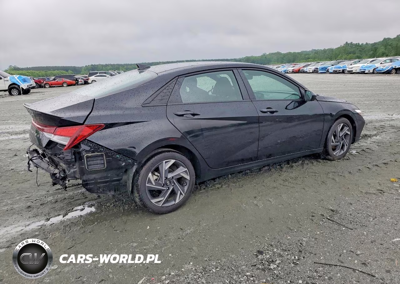 2025 Hyundai Elantra Sel Sport VIN:KMHLM4DG2SU876169 - 3
