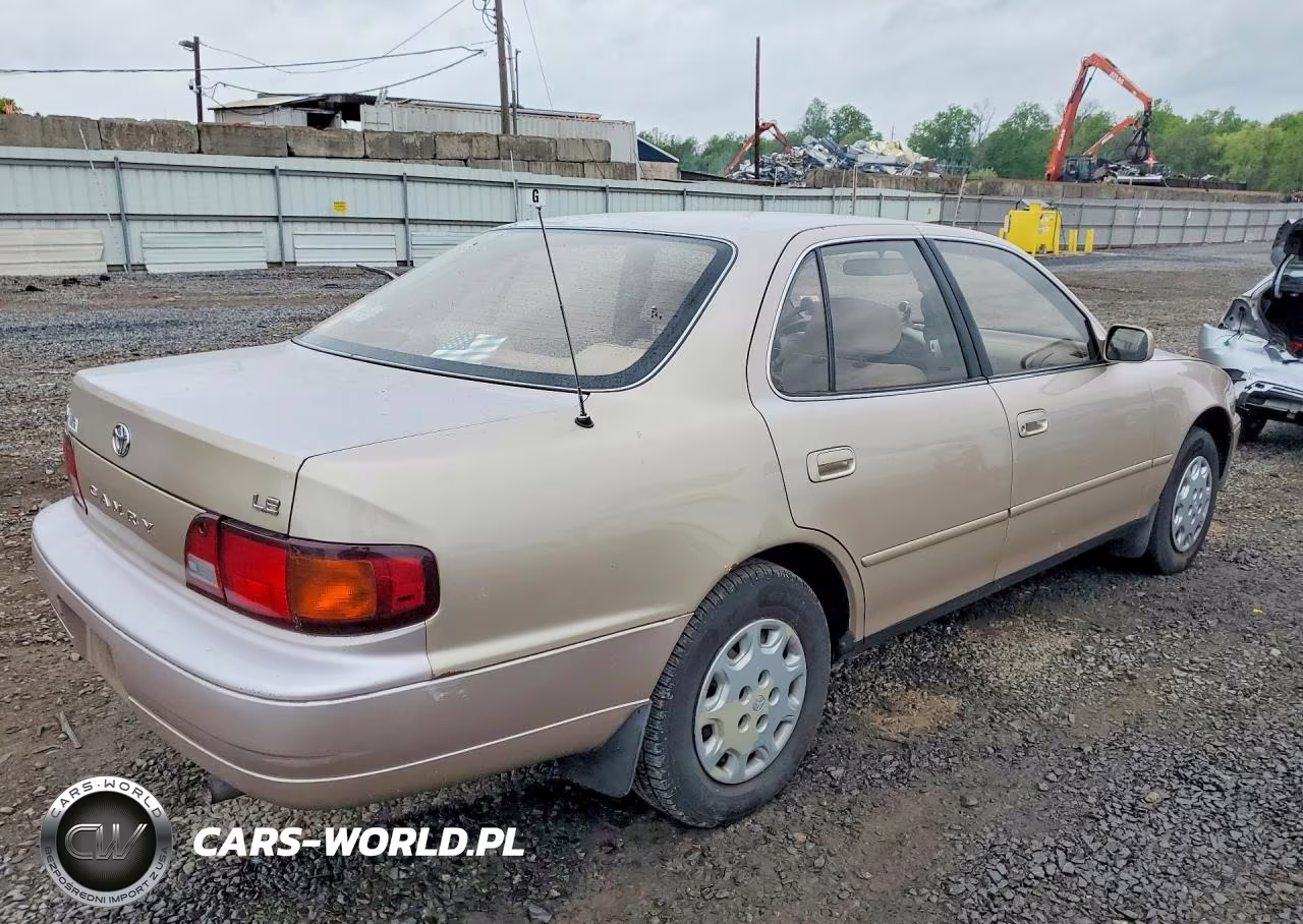 1995 Toyota Camry Le VIN:4T1SK12E1SU619800 - 3