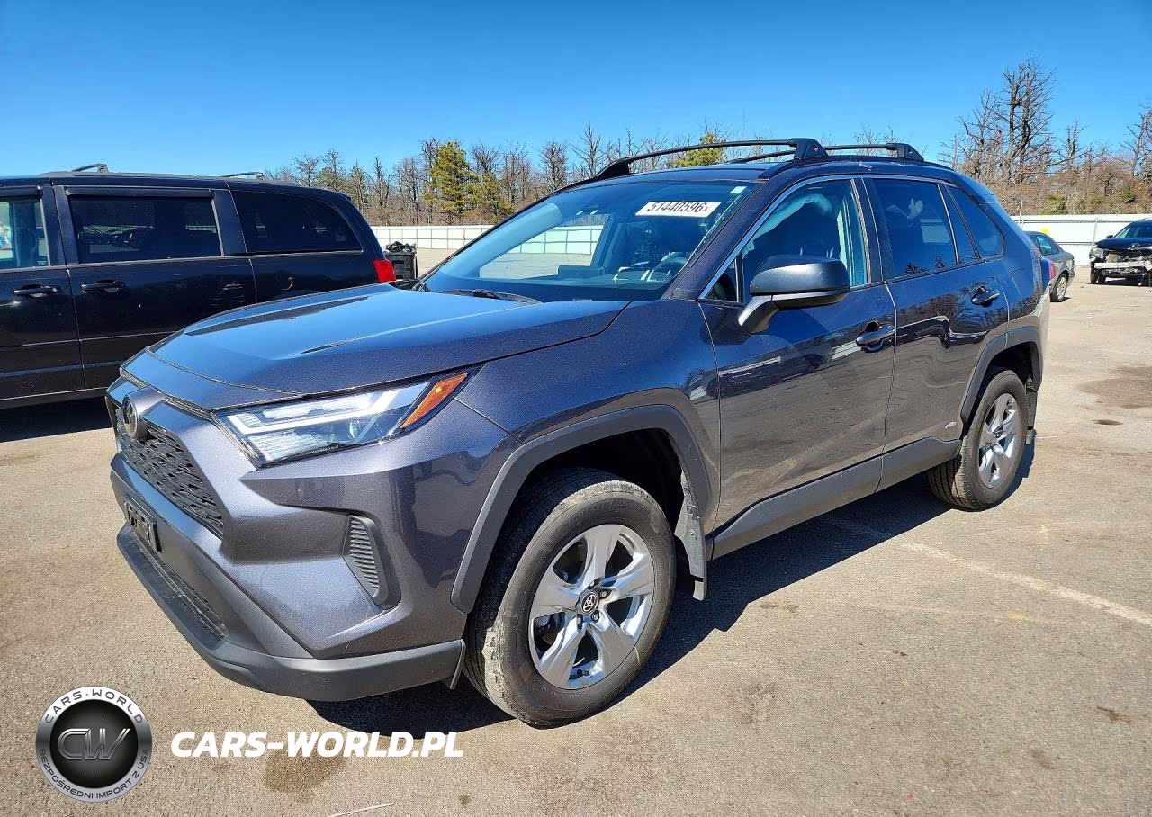 2025 Toyota Rav4 Le – zdjęcie 1 z 13