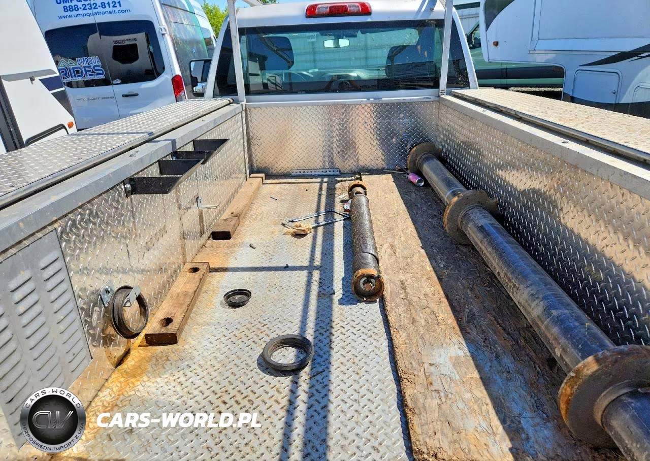 2023 Chevrolet Silverado C1500 Heavy Duty VIN:1GB0WLE75PF243160 - 10