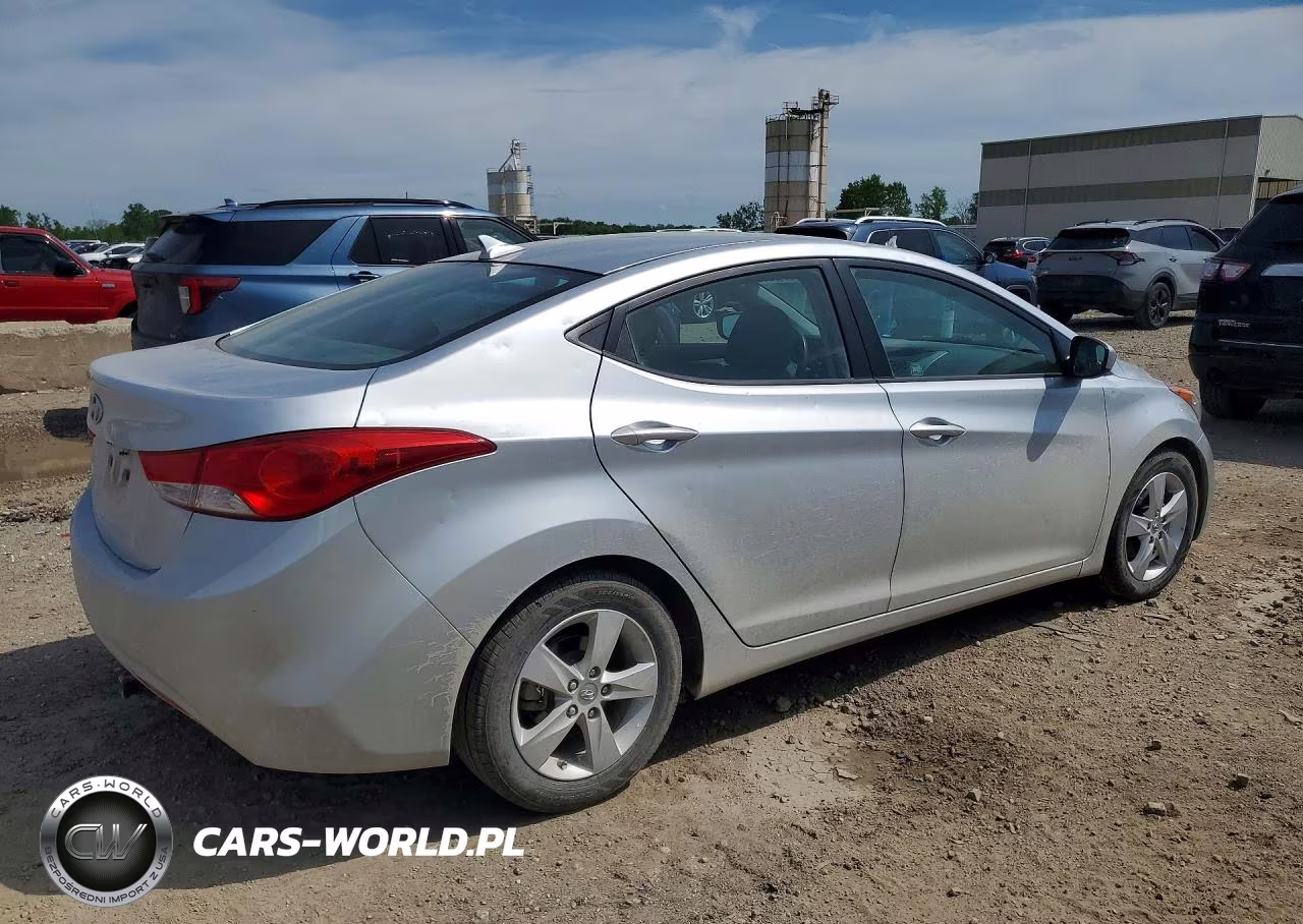 2013 Hyundai Elantra Gls VIN:5NPDH4AE7DH444688 - 3