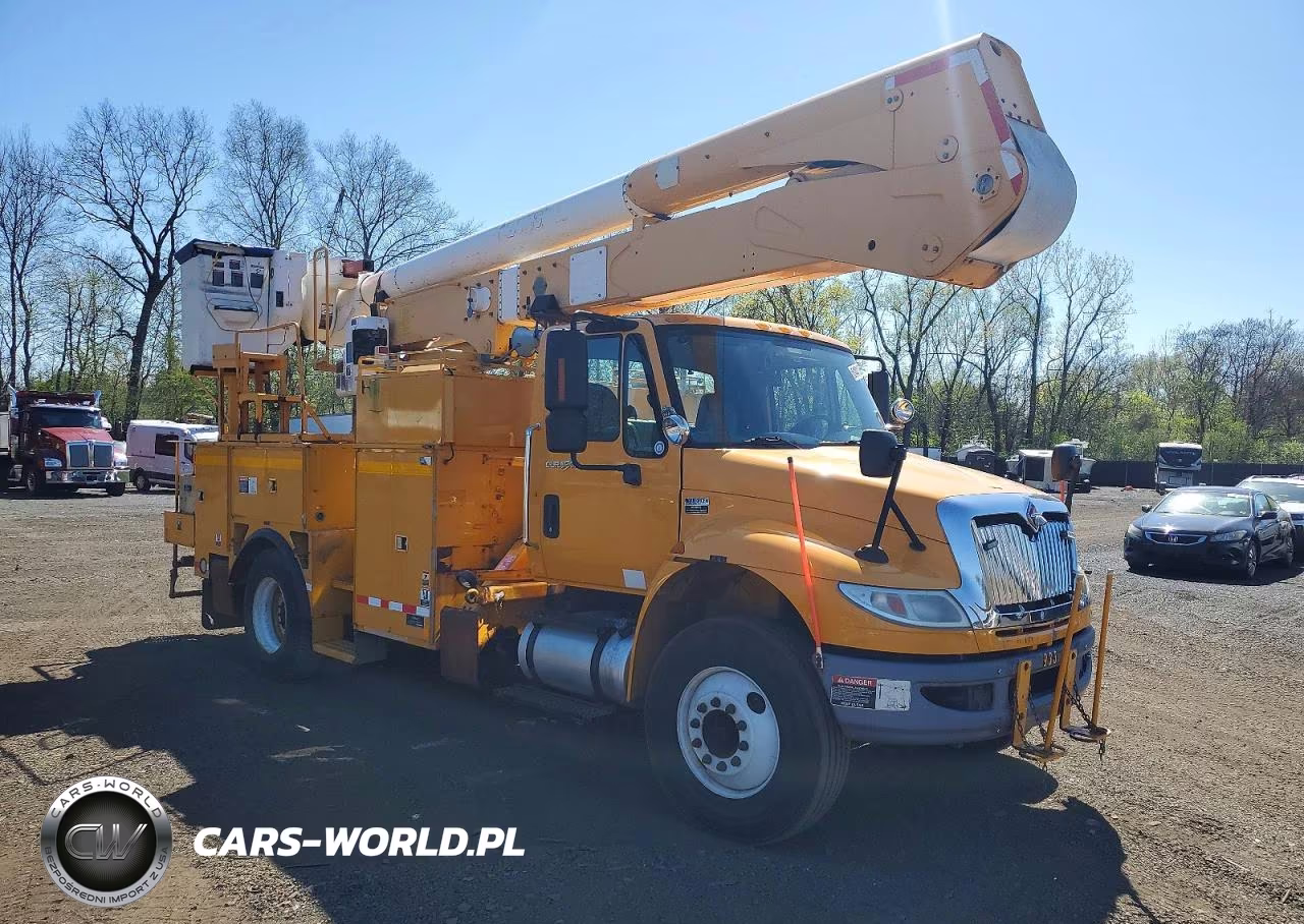 2011 International 4400 Bucket Truck