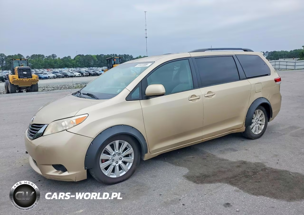 2011 Toyota Sienna Le