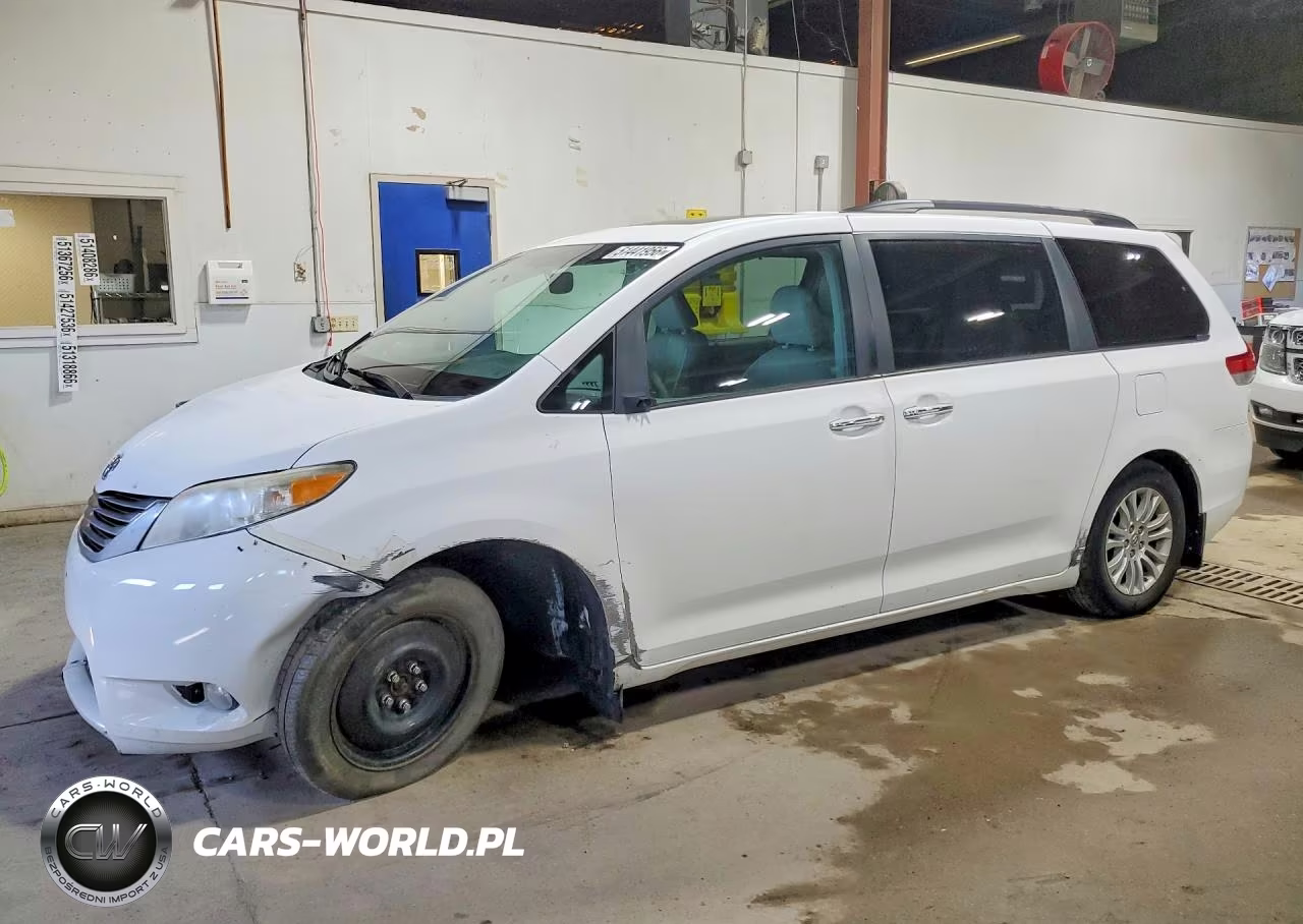 2012 Toyota Sienna Xle 8-Passenger