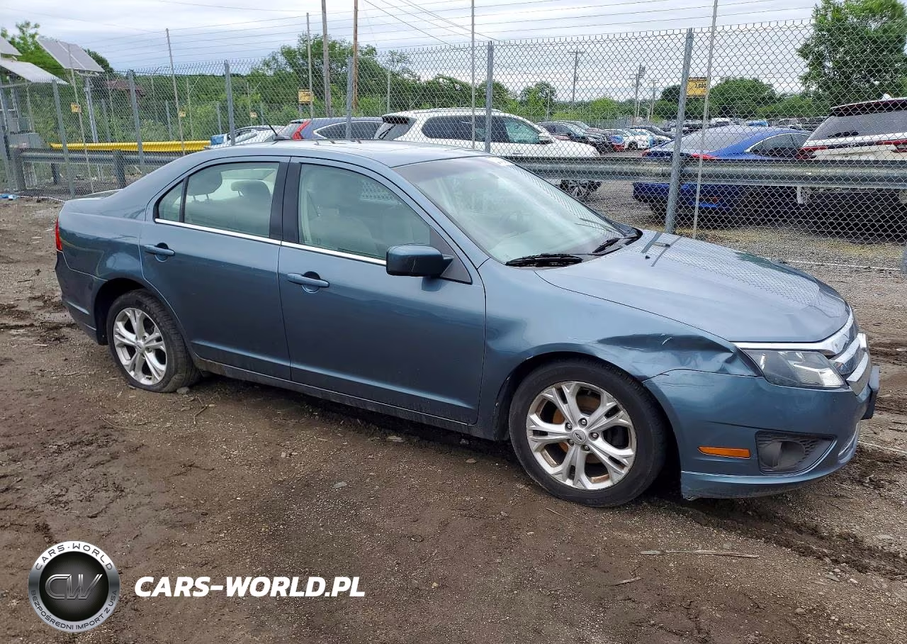 2012 Ford Fusion Se VIN:3FAHP0HA0CR113601 - 4