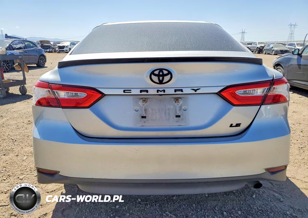 2018 Toyota Camry Le VIN:4T1B11HK1JU108828 - 6