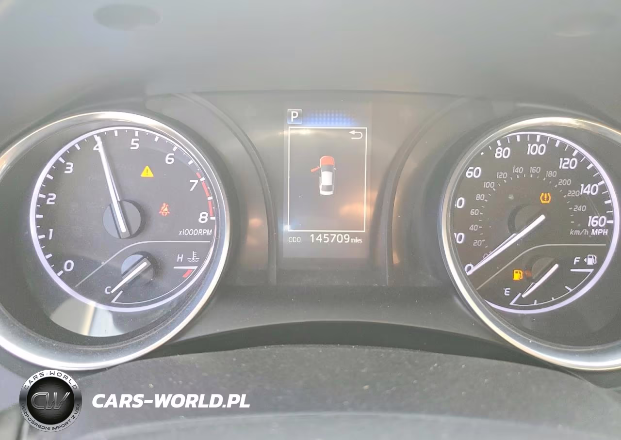 2018 Toyota Camry Le VIN:4T1B11HK1JU108828 - 9