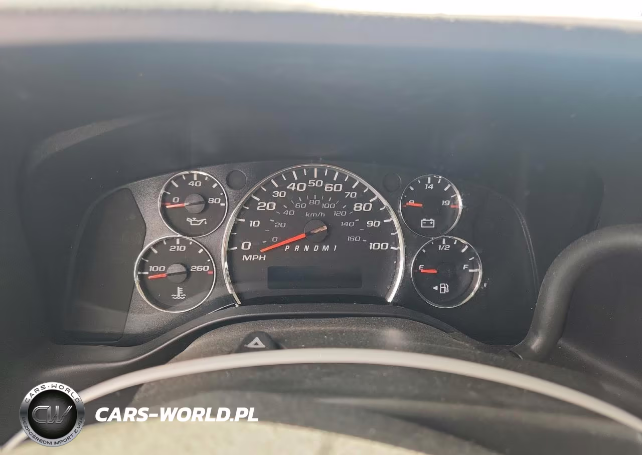 2018 Chevrolet Express G2500 VIN:1GCWGAFP1J1197823 - 9