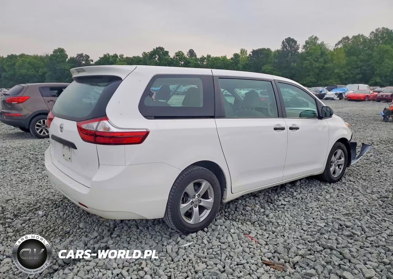 2017 Toyota Sienna L 7-Passenger VIN:5TDZZ3DC9HS785677 - 3