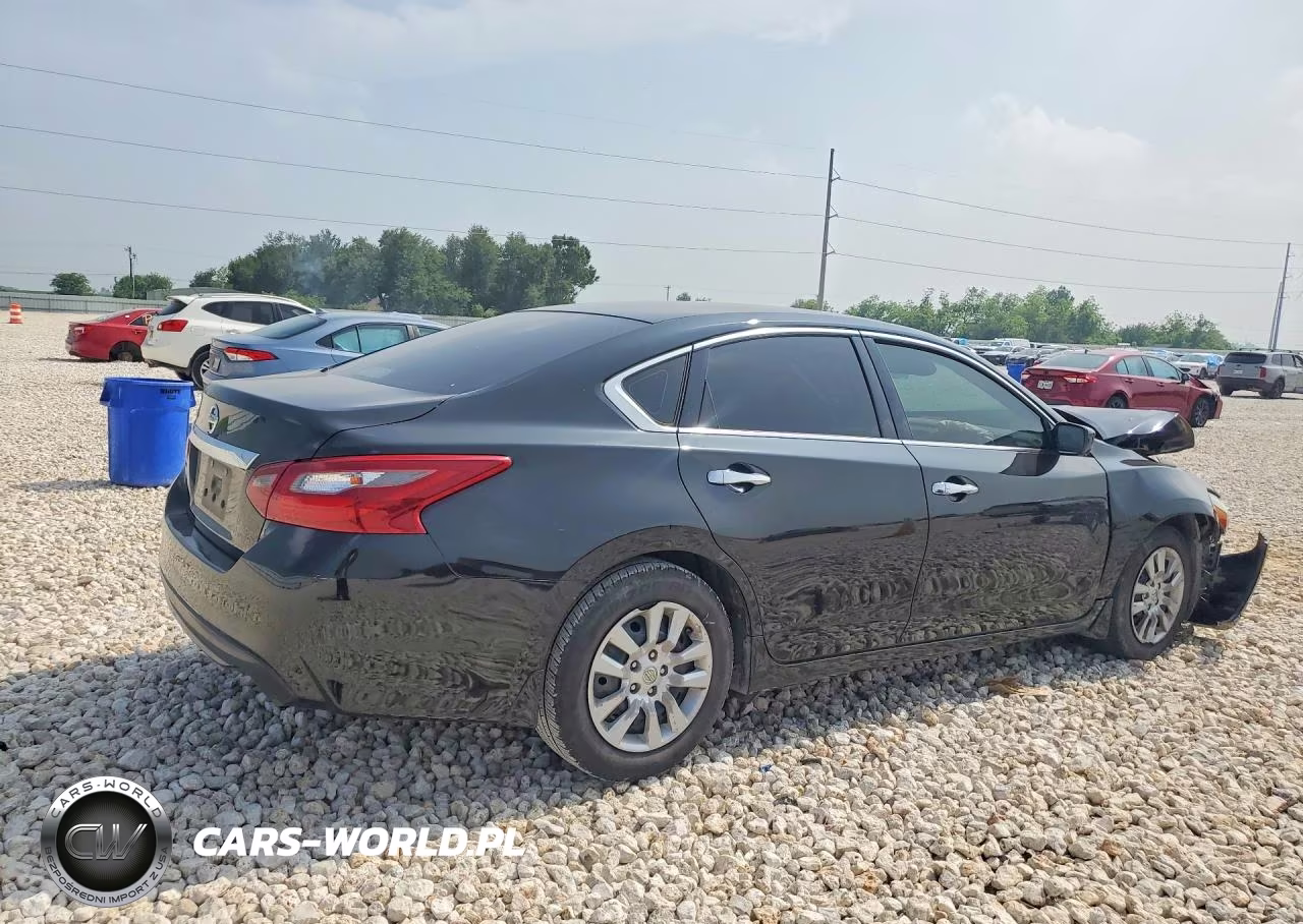2018 Nissan Altima 2.5 S VIN:1N4AL3AP0JC158496 - 3