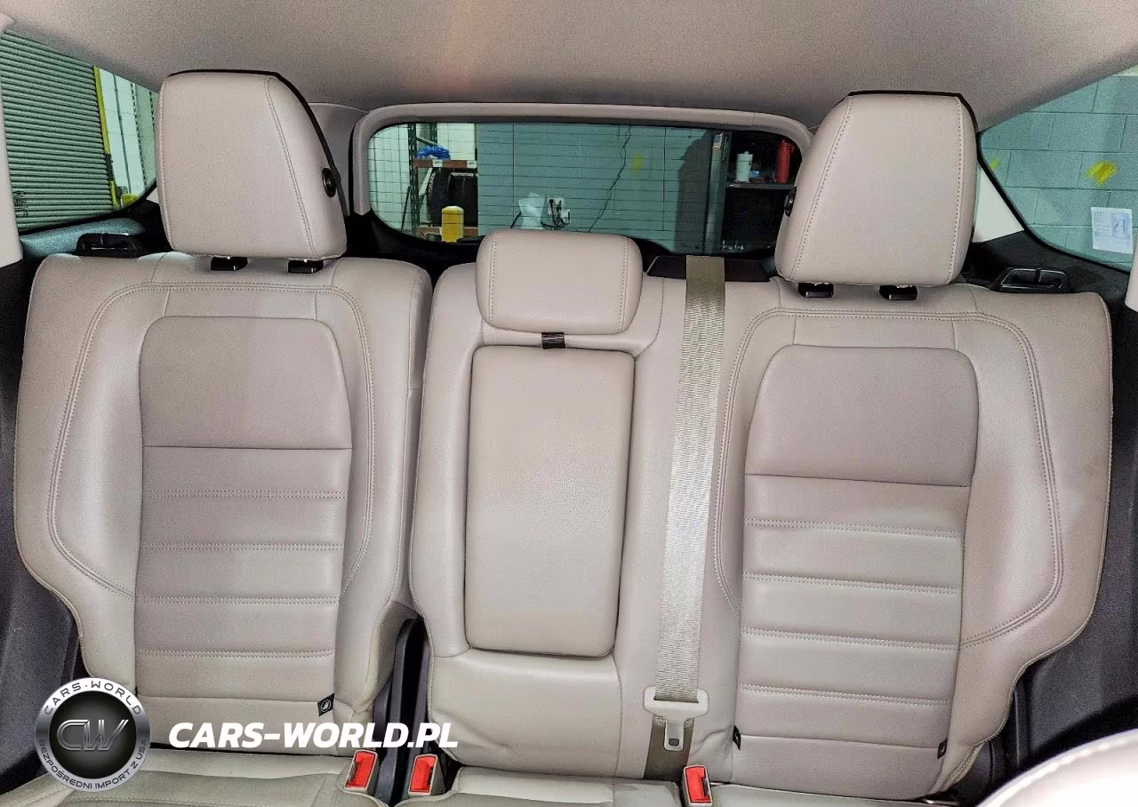 2017 Ford Escape Titanium VIN:1FMCU9J98HUC13023 - 10