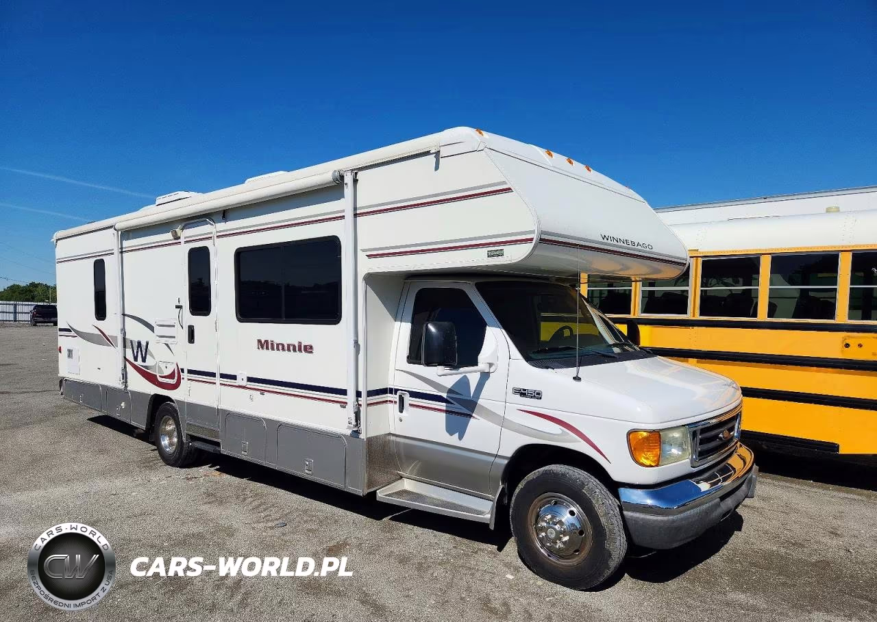 2005 Winnebago Minnie Rv