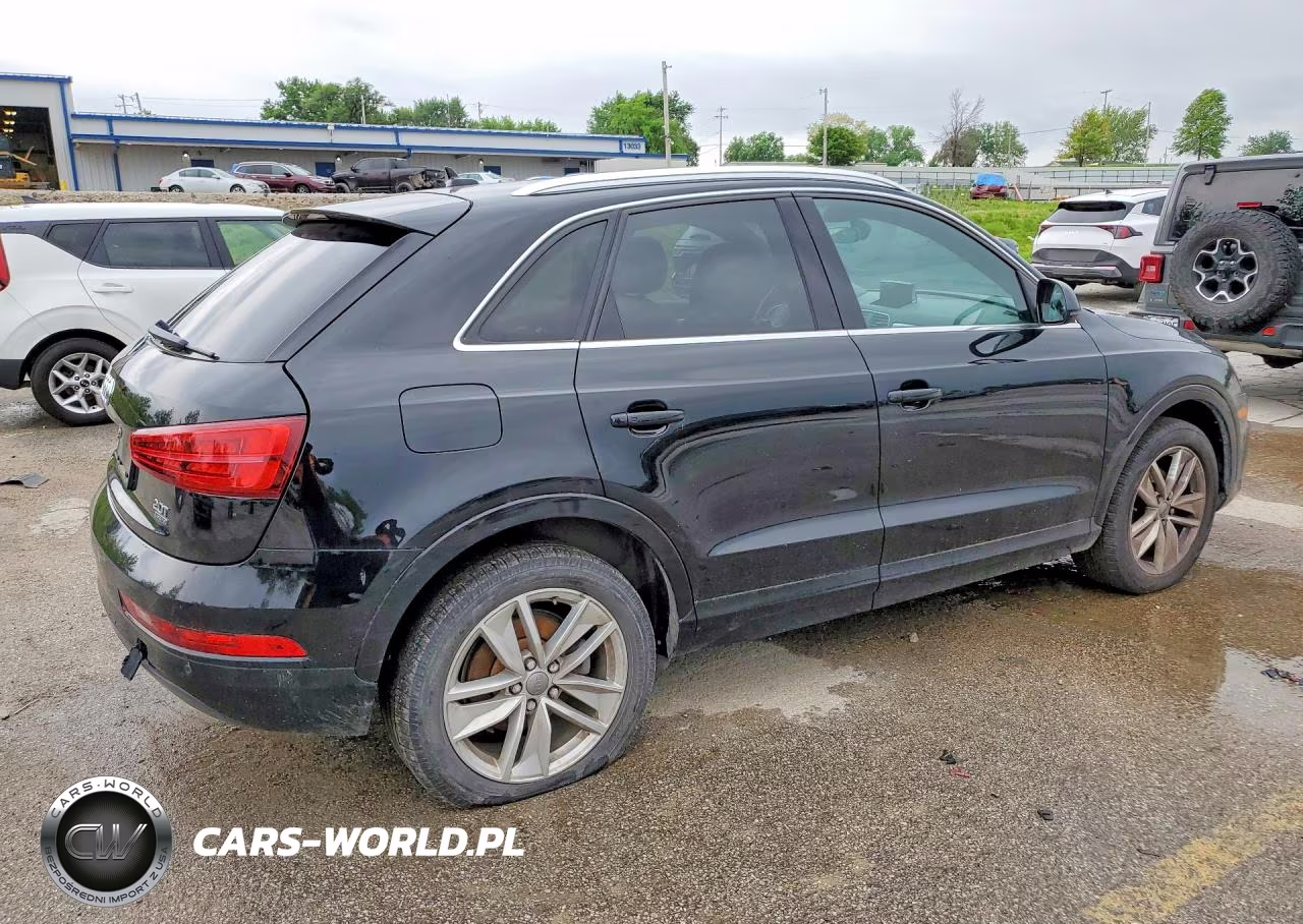 2017 Audi Q3 Premium Plus VIN:WA1JCCFS0HR000636 - 3