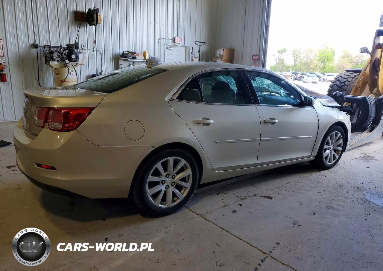 2015 Chevrolet Malibu 2Lt VIN:1G11D5SL1FF175692 - 3
