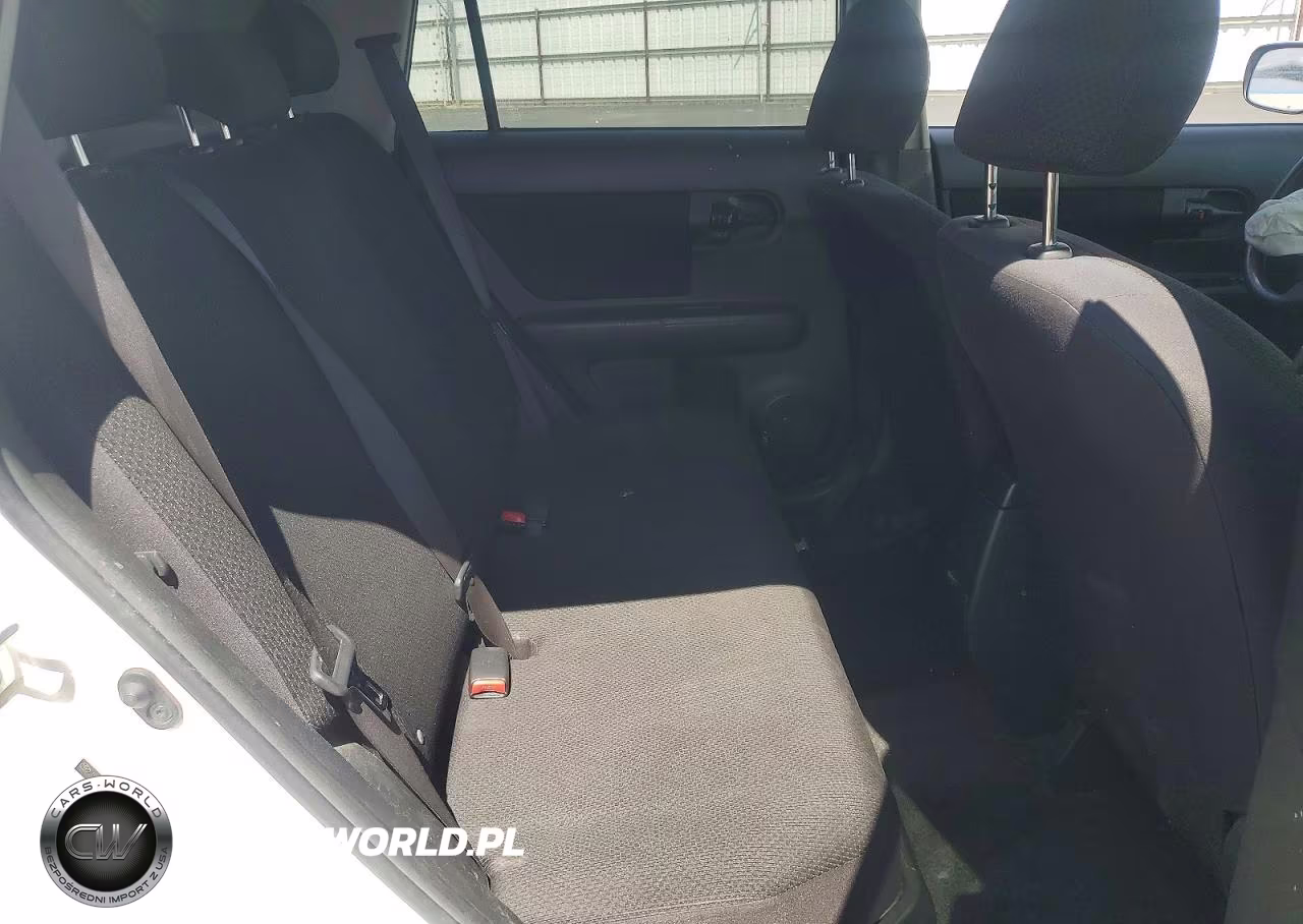 2008 Toyota Scion Xb VIN:JTLKE50E181043999 - 10