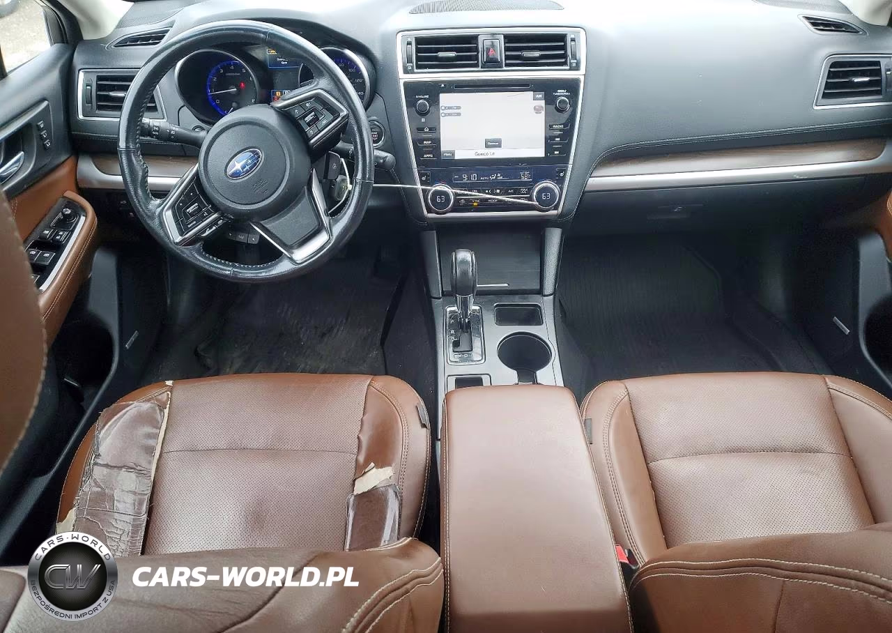 2018 Subaru Outback Touring VIN:4S4BSATC2J3357383 - 8