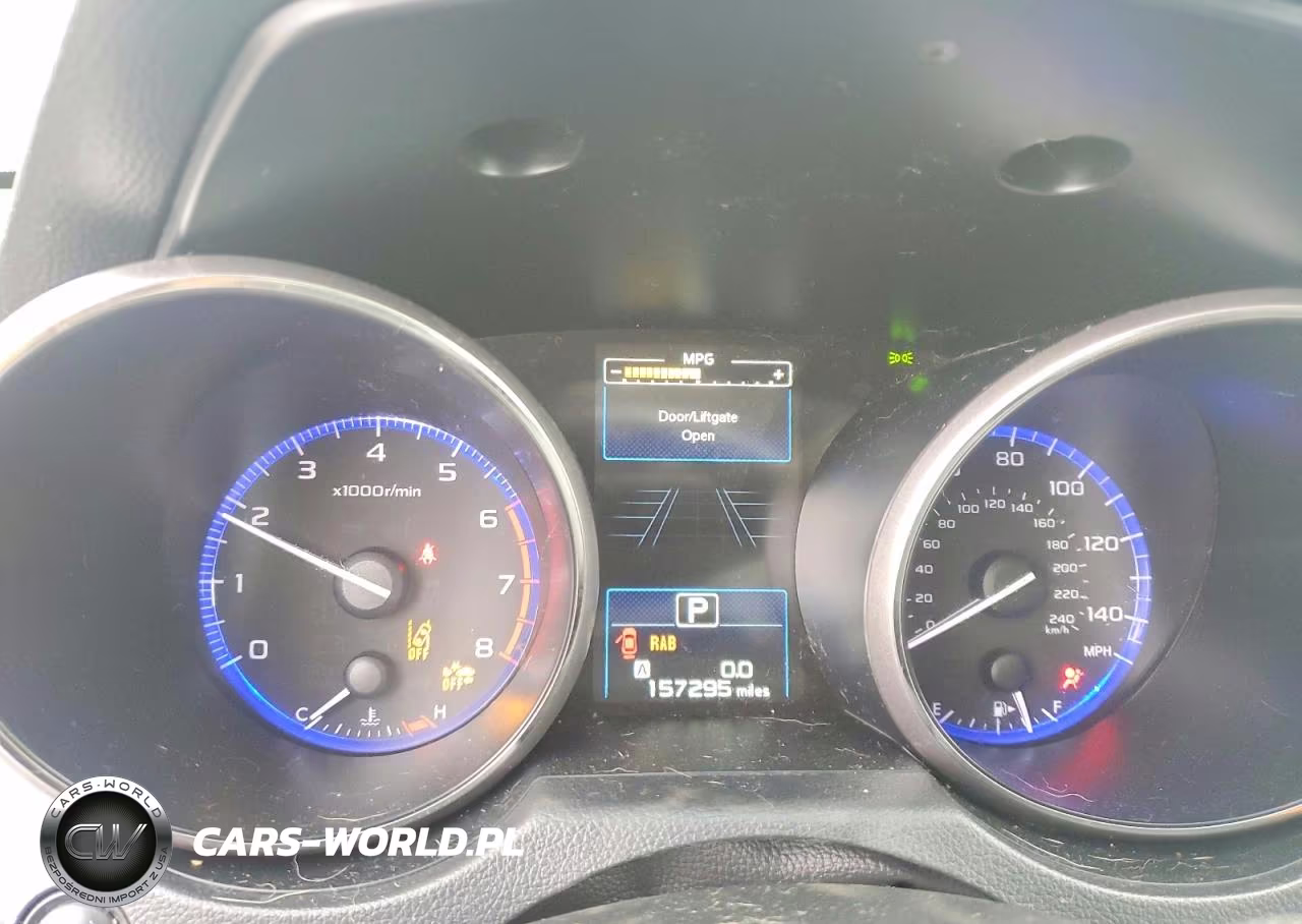 2018 Subaru Outback Touring VIN:4S4BSATC2J3357383 - 9