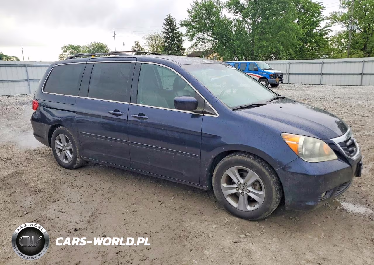 2008 Honda Odyssey Touring VIN:5FNRL38978B015952 - 4