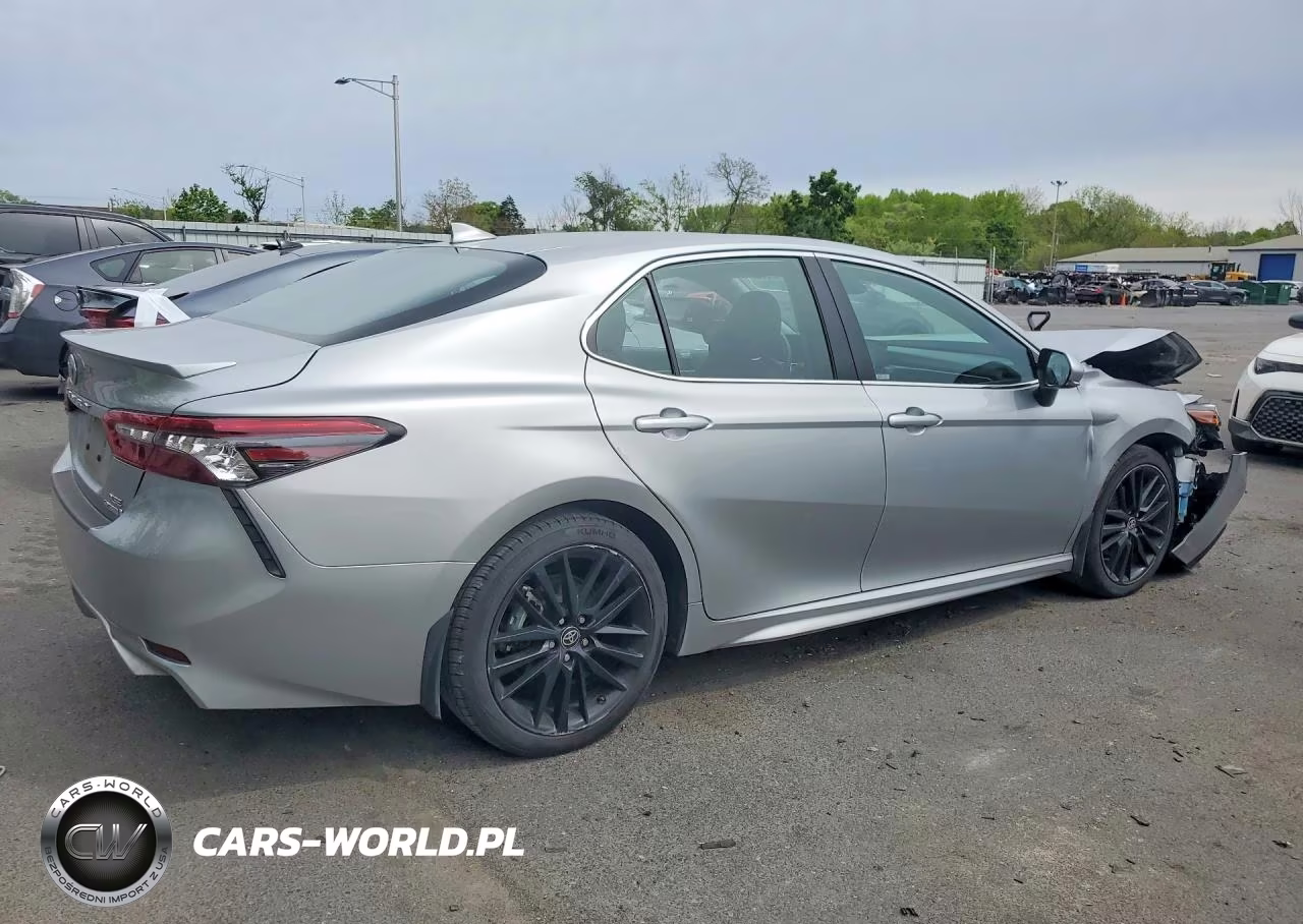 2024 Toyota Camry Xse VIN:4T1K31AK8RU071292 - 3