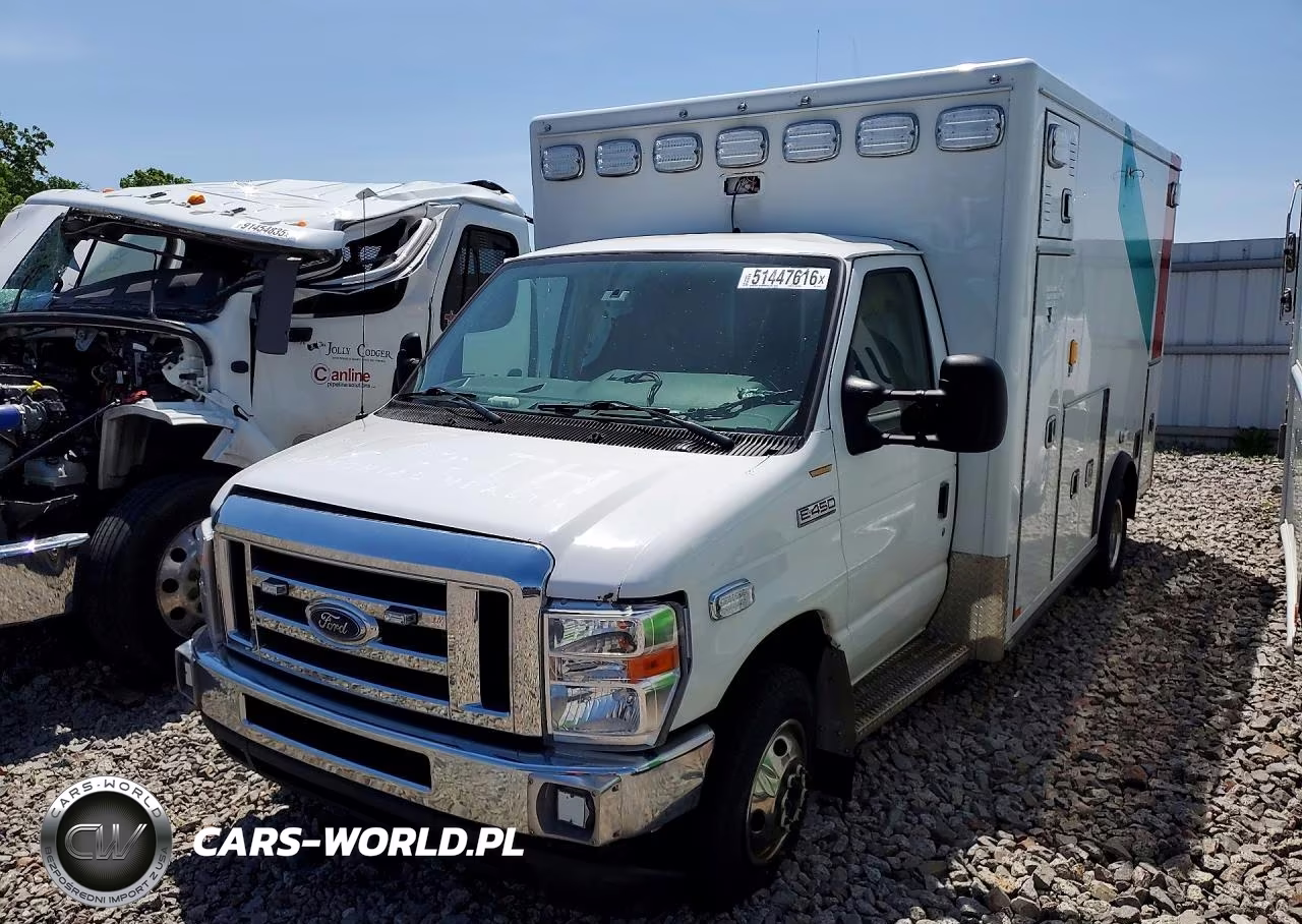 2019 Ford Econoline E450 Super Duty Cutaway Van