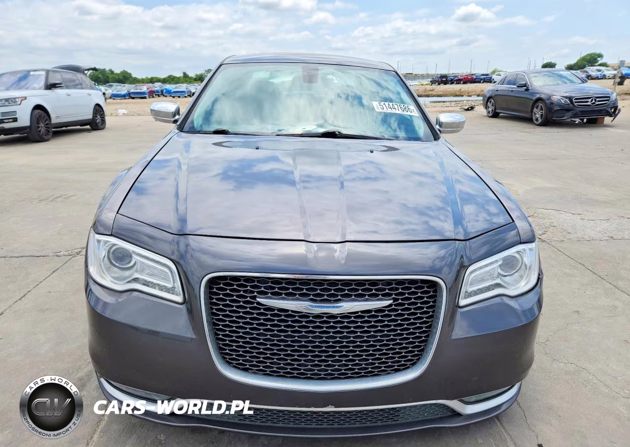 2018 Chrysler 300 Limited VIN:2C3CCAEG4JH123284 - 5