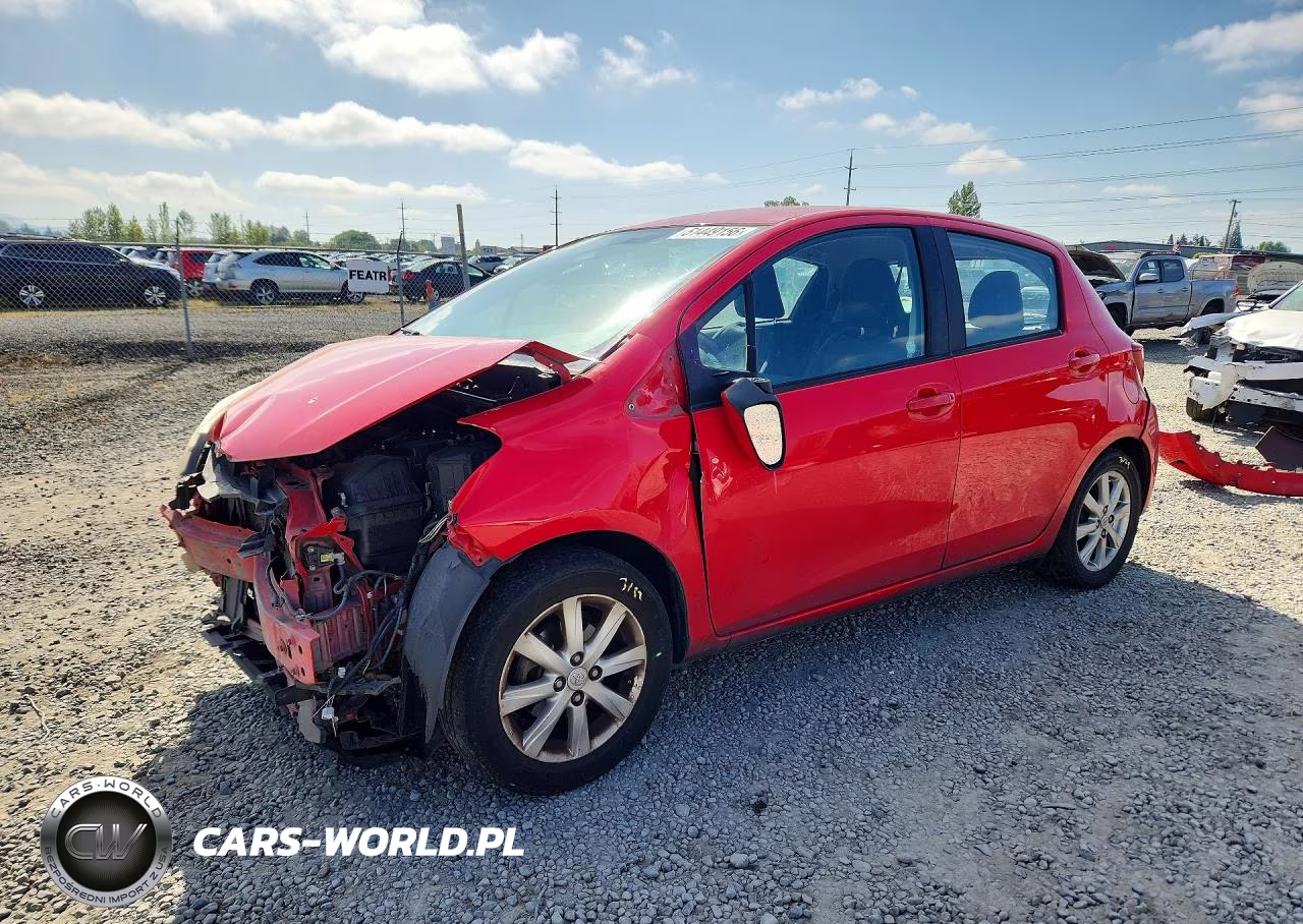 2015 Toyota Yaris 5-Door Le