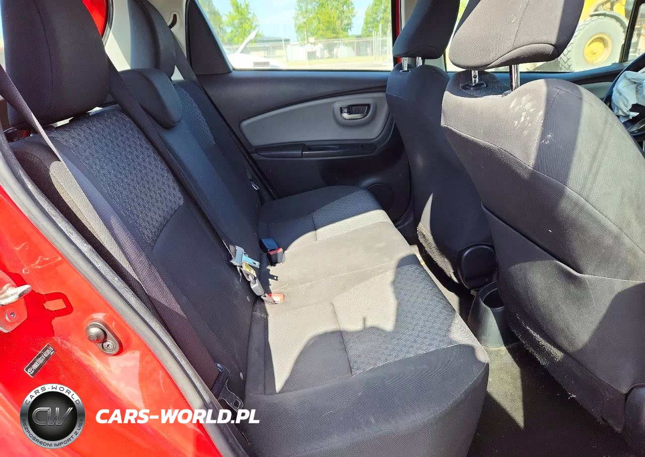 2015 Toyota Yaris 5-Door Le VIN:VNKKTUD31FA038519 - 10