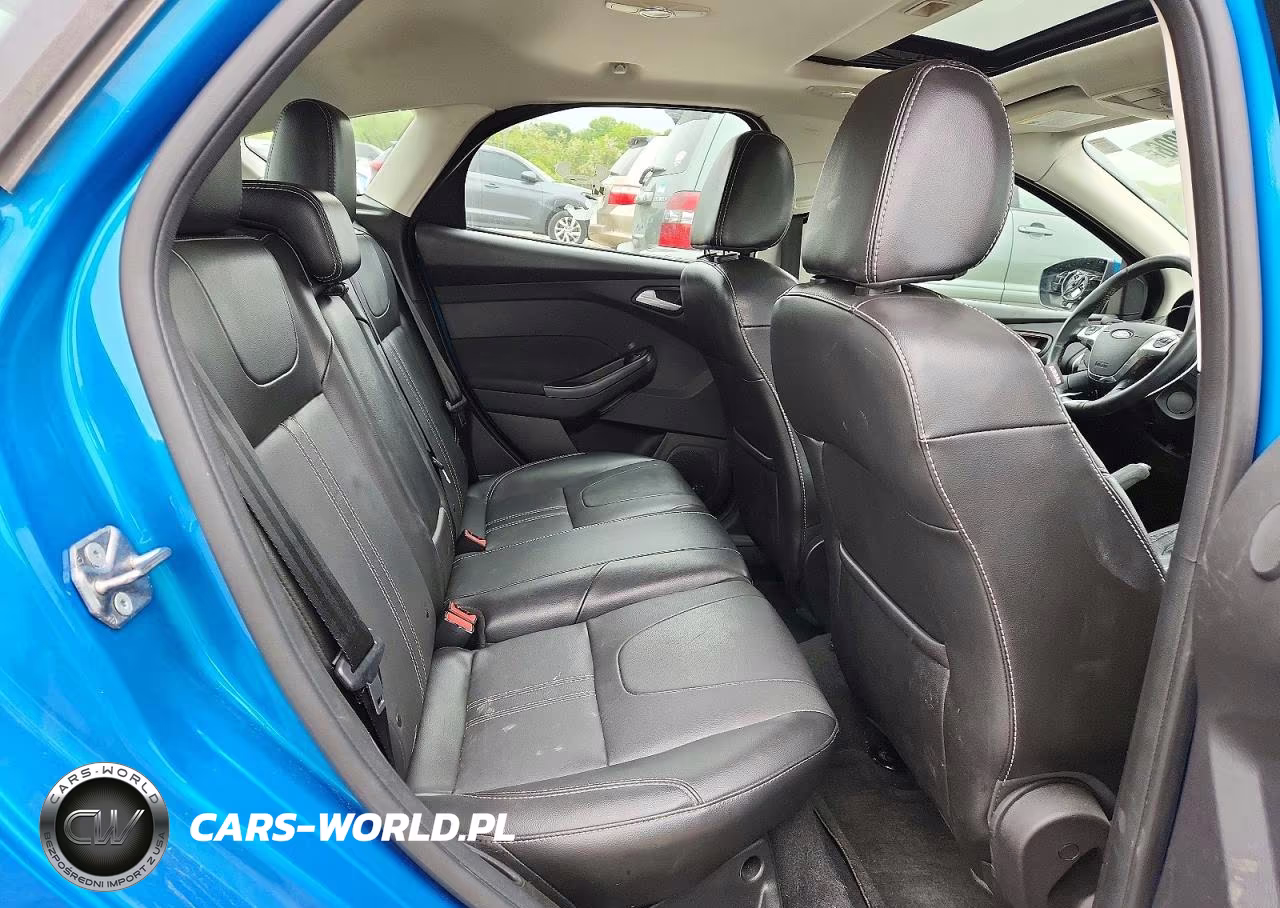 2014 Ford Focus Titanium VIN:1FADP3N2XEL458374 - 10