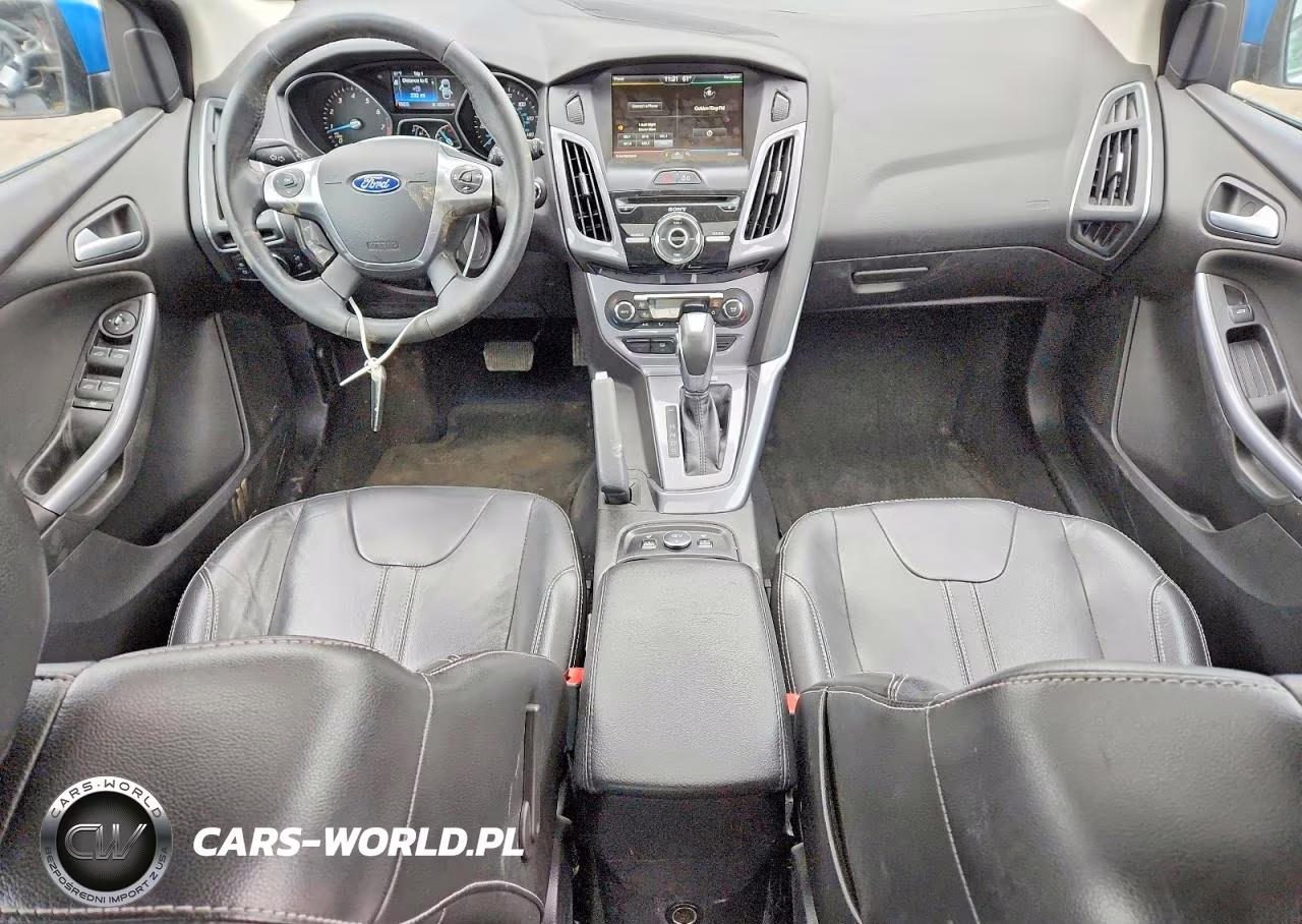 2014 Ford Focus Titanium VIN:1FADP3N2XEL458374 - 8