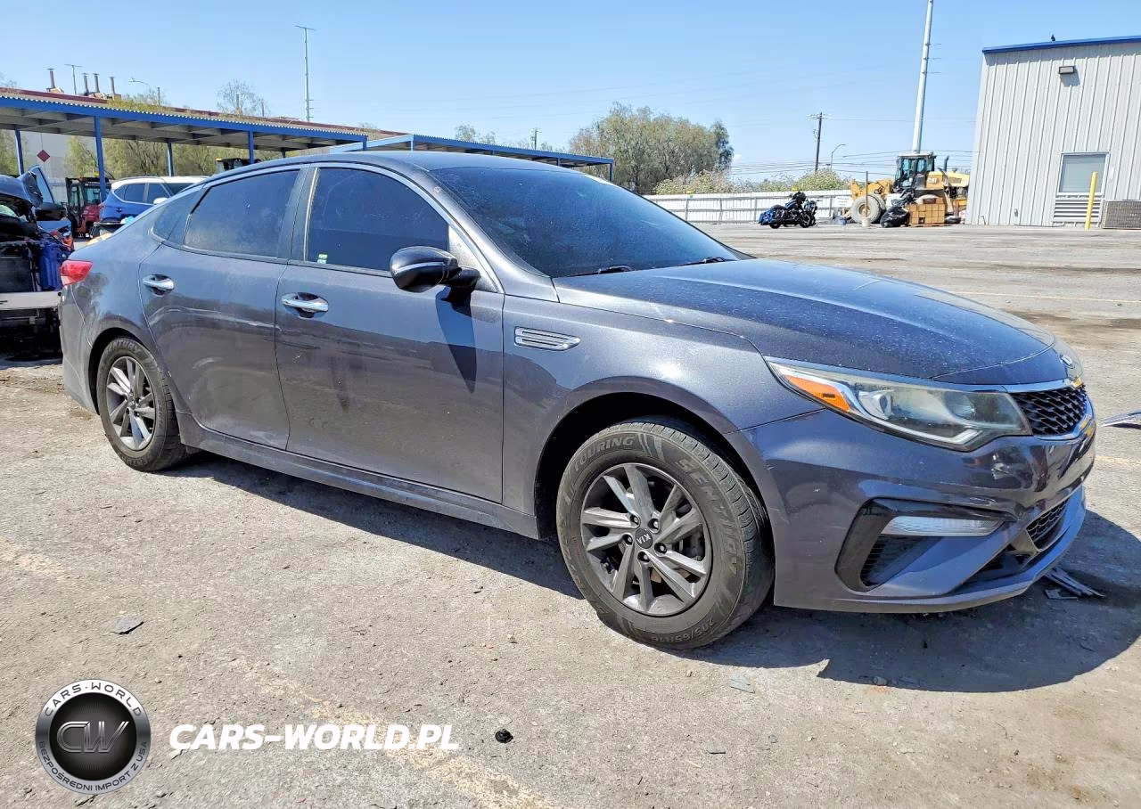 2019 Kia Optima Lx VIN:5XXGT4L38KG288144 - 4