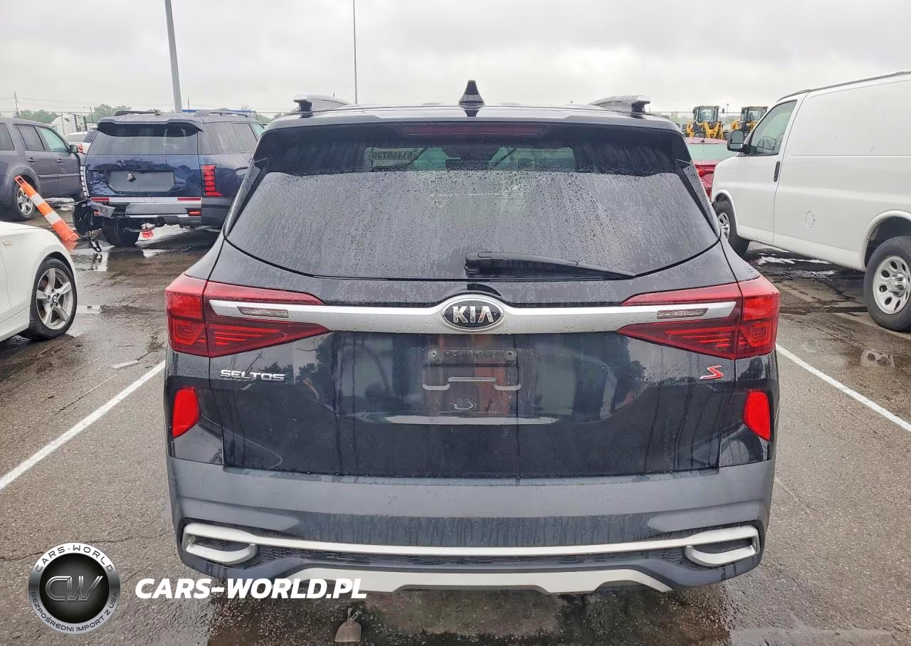 2021 Kia Seltos S VIN:KNDEUCAAXM7077913 - 6