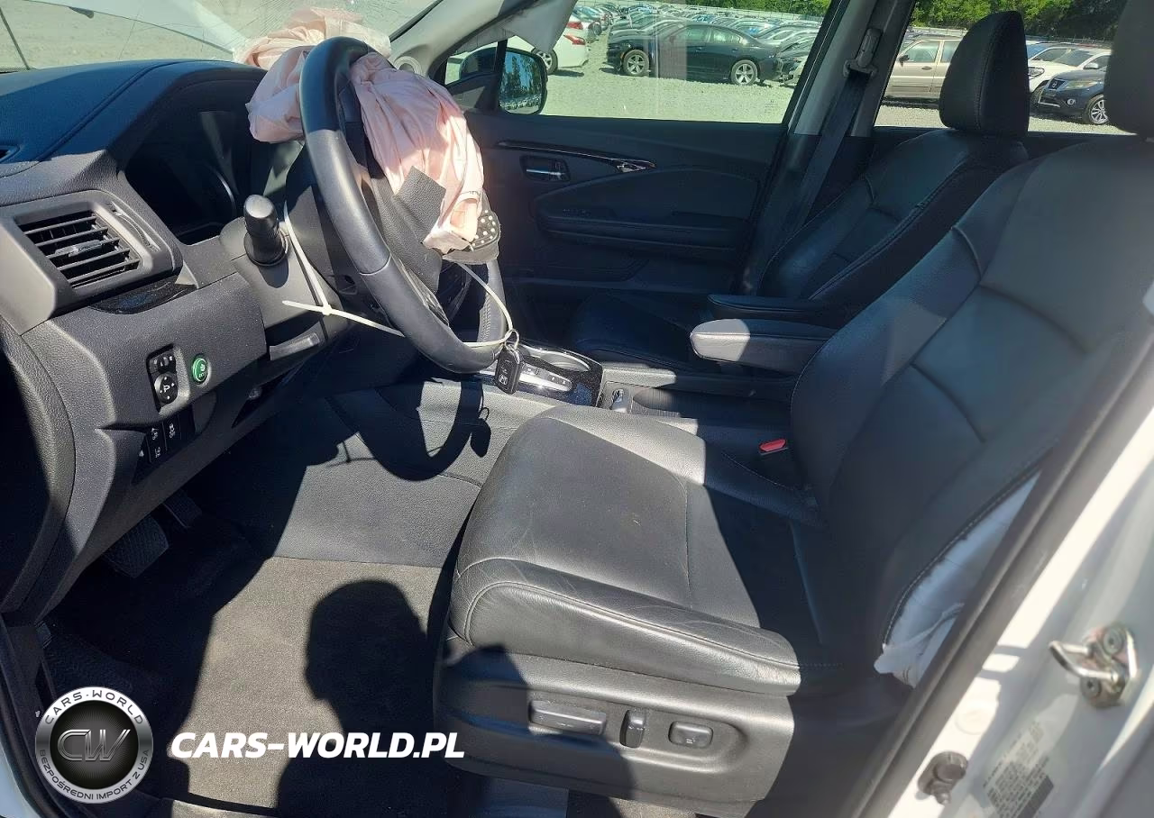 2020 Honda Pilot Touring VIN:5FNYF5H60LB021864 - 7