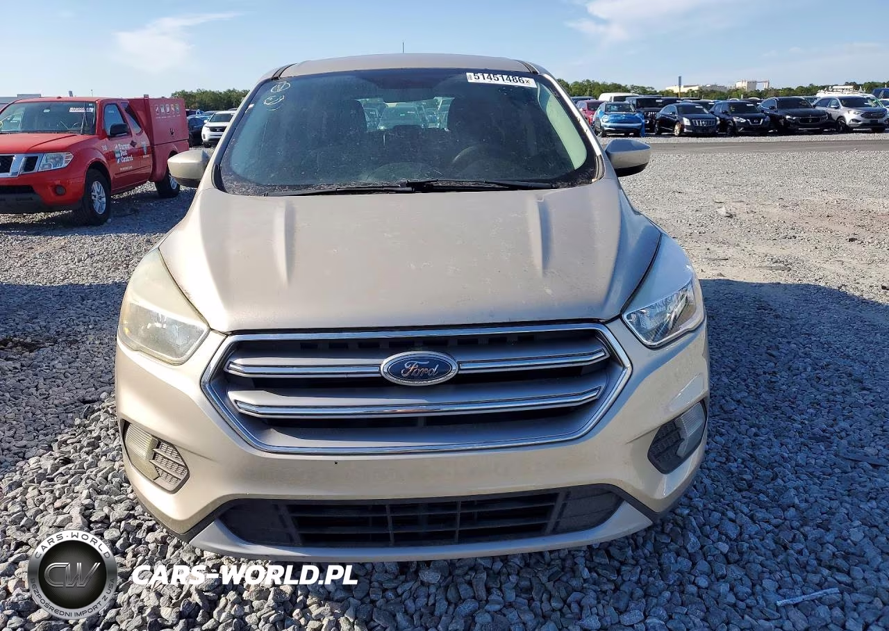 2017 Ford Escape Se VIN:1FMCU0GD2HUC19410 - 5